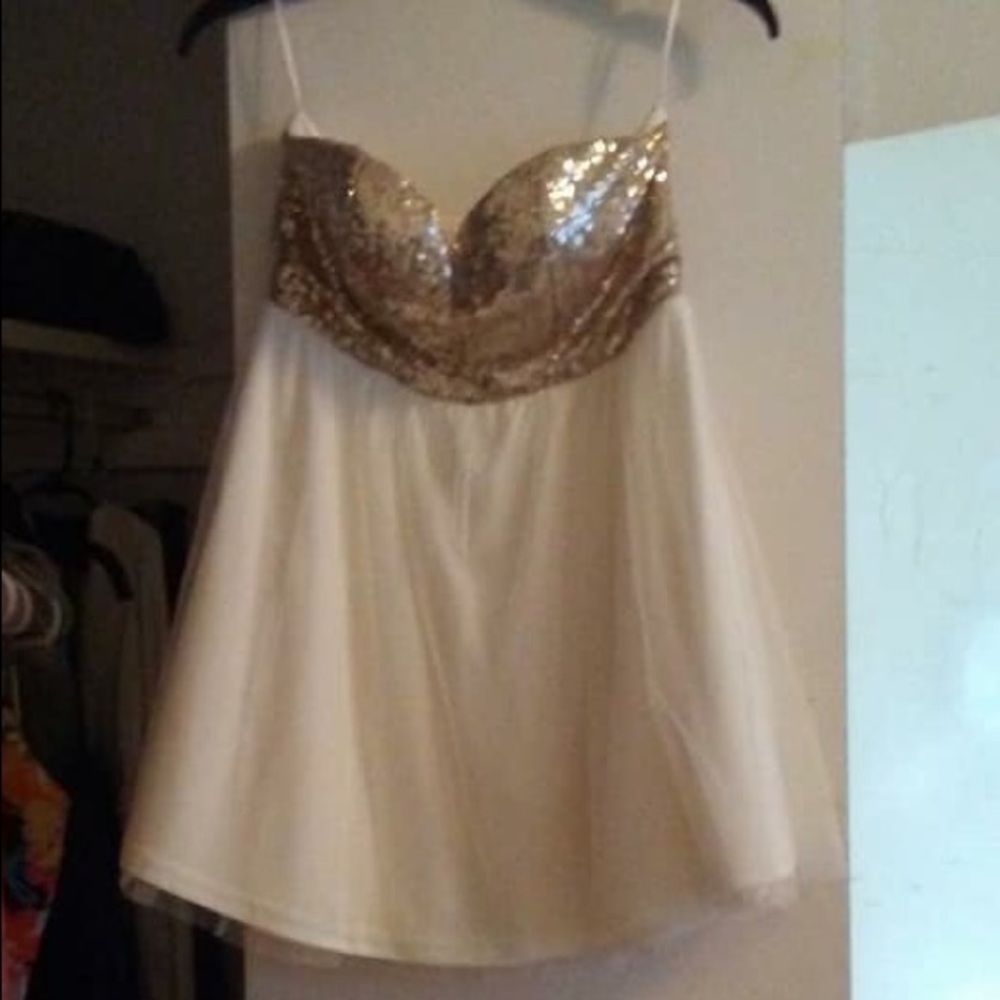 Windsor short formal dress